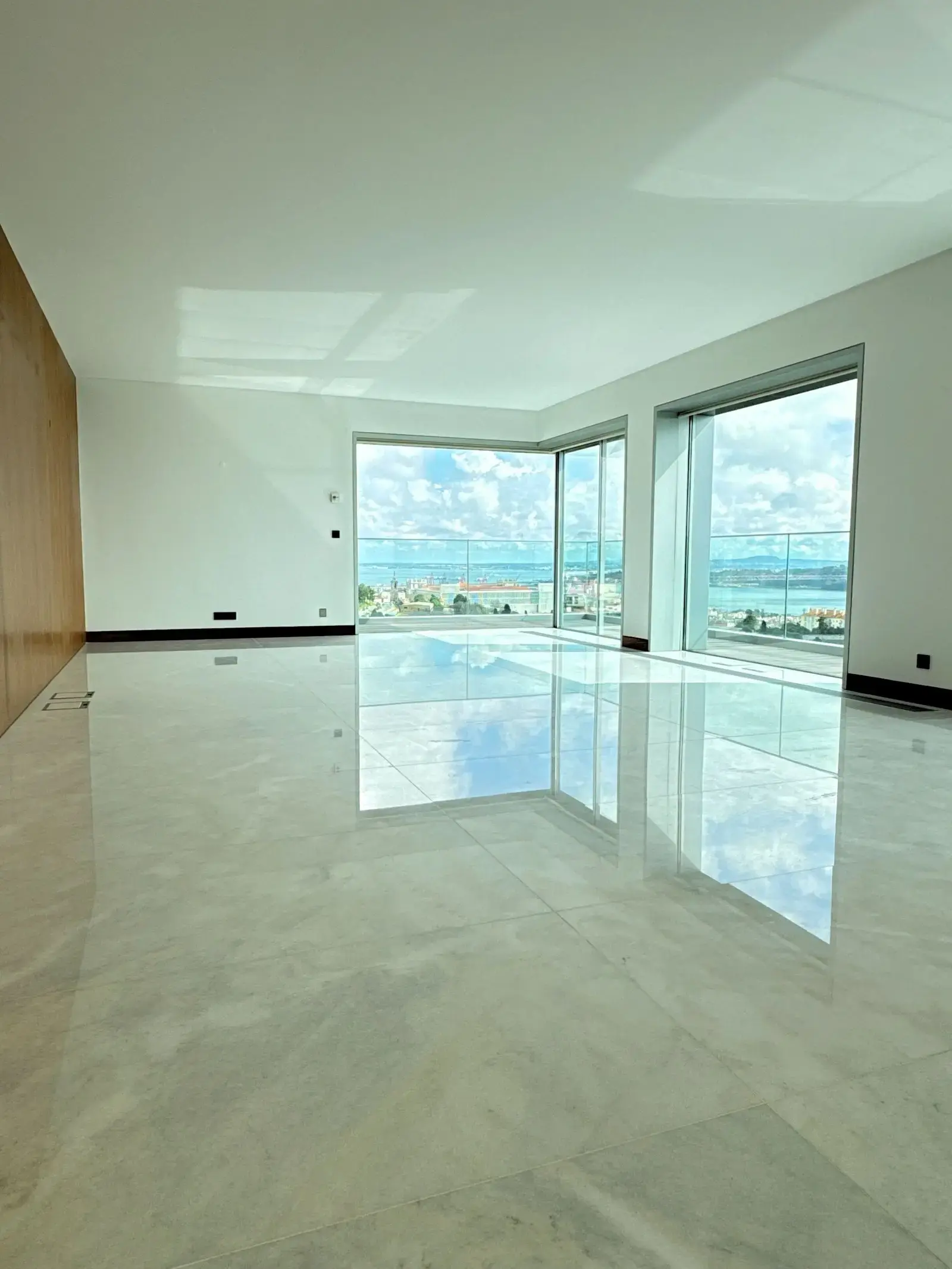 Sky Restelo – Exquisite 4-bedroom Apartment with River & City Views — foto 4
