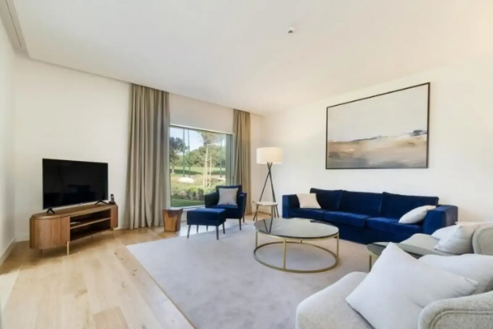 Elegant 3-Bedroom Villa with Private Pool and Golf Views in Quinta da Marinha, Cascais — foto 4