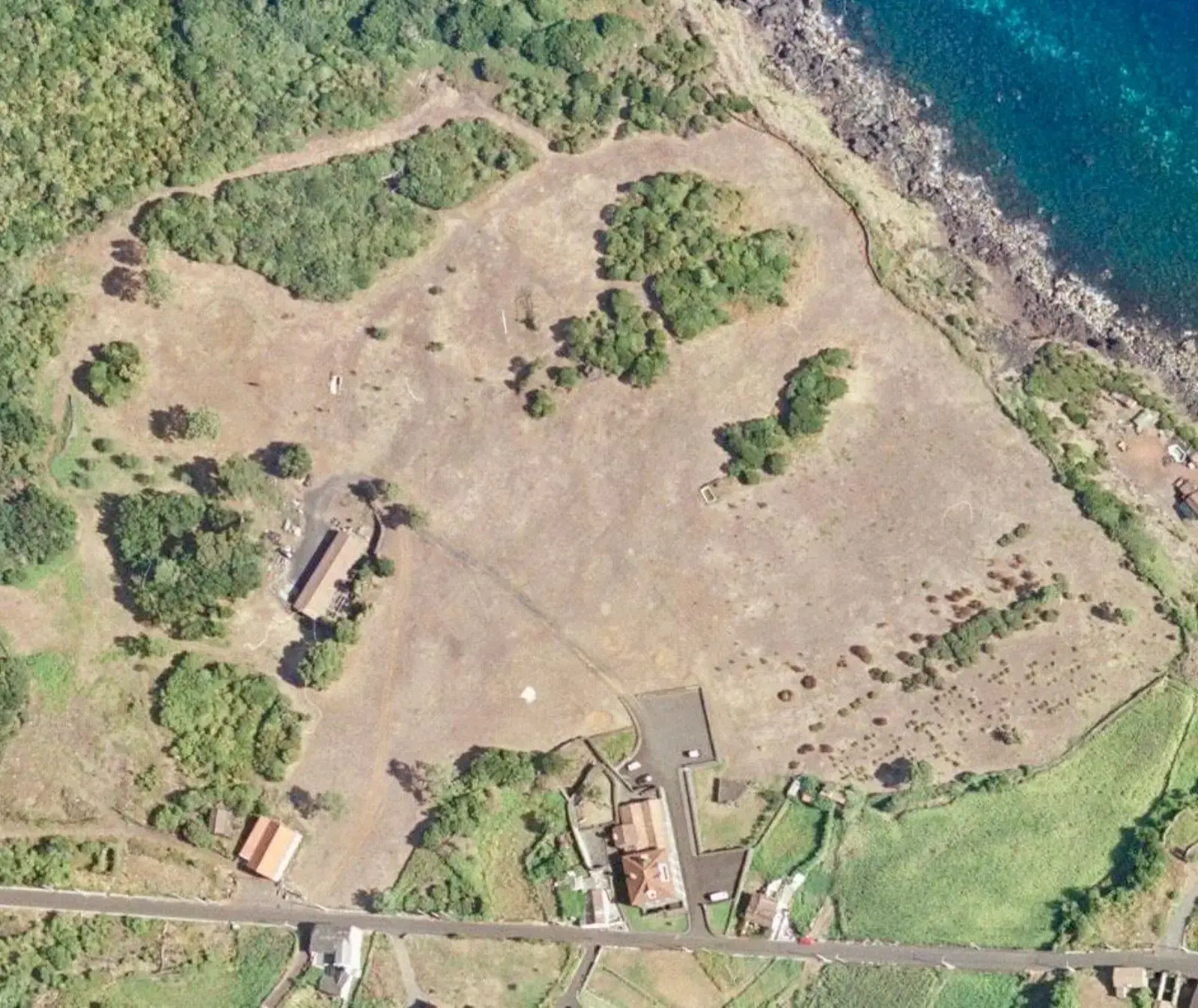 Exceptional 11-Hectare Estate with Historic Manor and Expansion Potential in São Roque do Pico, Azores — foto 4