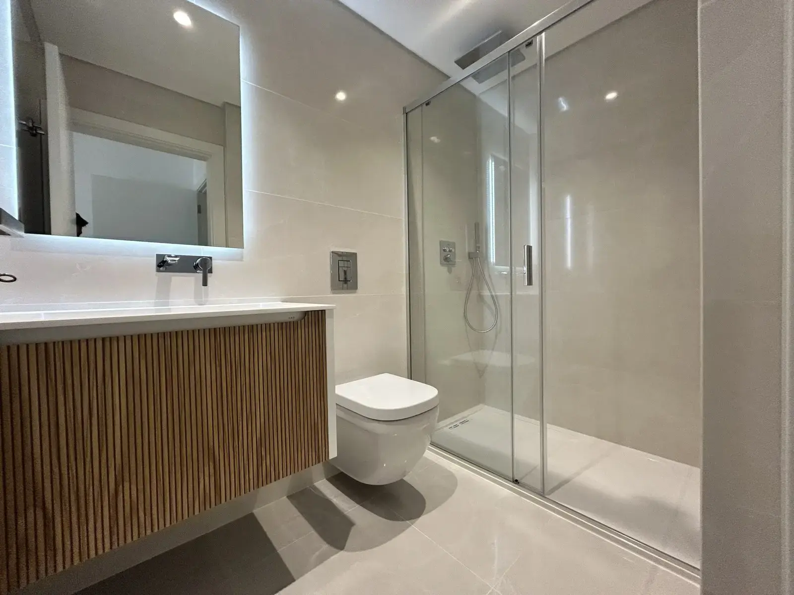 Modern Boutique 3-Bedroom Apartments in Parede, Cascais — foto 7