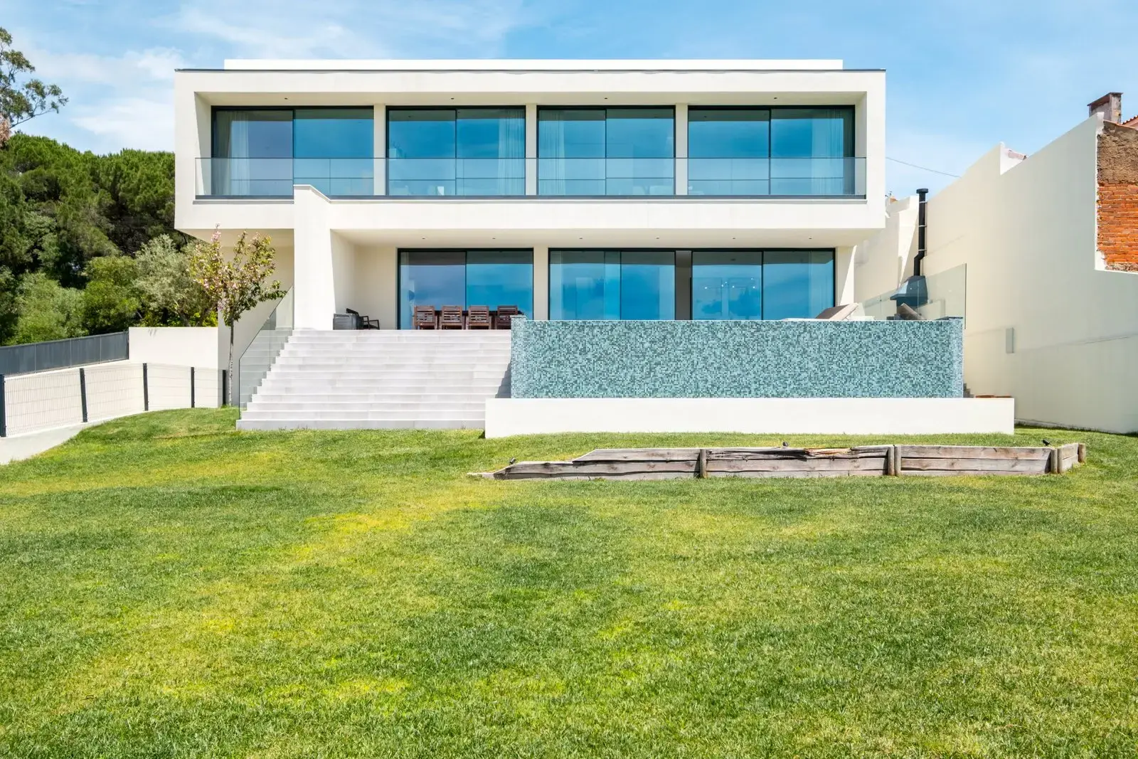 Contemporary 4-Bedroom Villa in Bicesse, Cascais, Portugal — foto 1